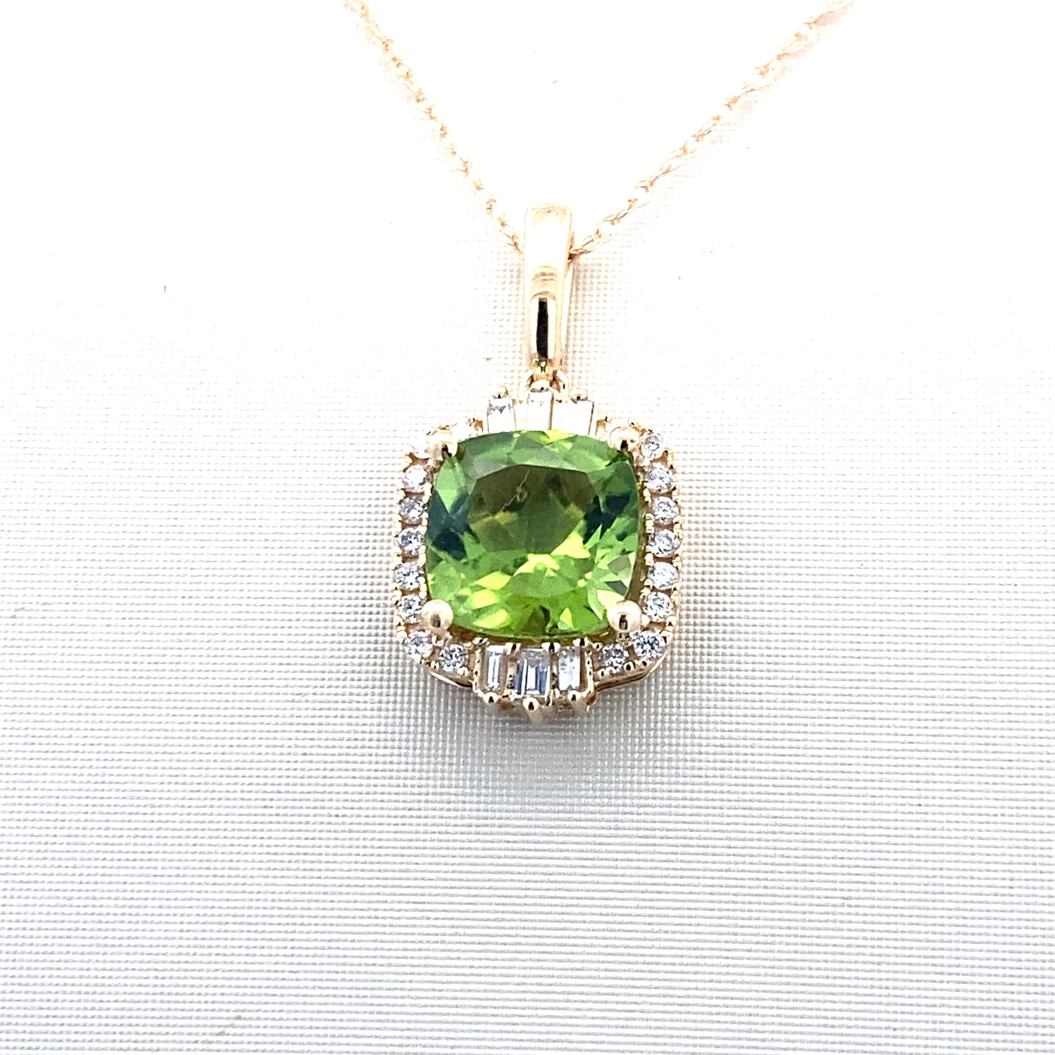 14YG Cushion Peridot Diamond Halo Pendant
