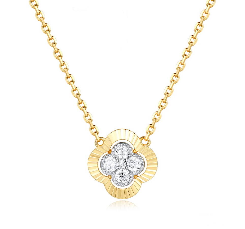 S.Kashi Textured Diamond Clover Pendant
