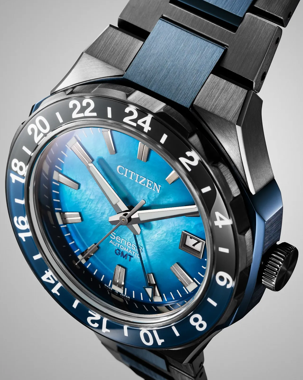 Citizen - Series8 880 GMT