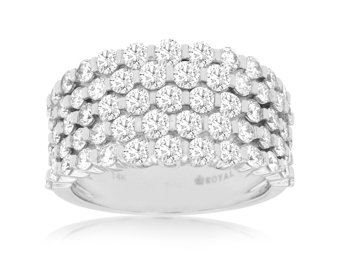 Royal Jewelry Tapered Diamond Fashion Ring