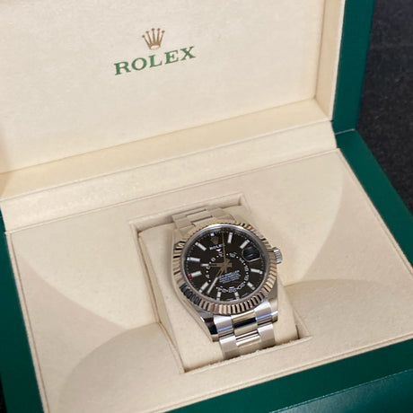 Rolex Sky-Dweller 326934 Black Dial Oyster Bracelet 42mm