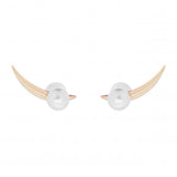 Curve Along Pearl Stud